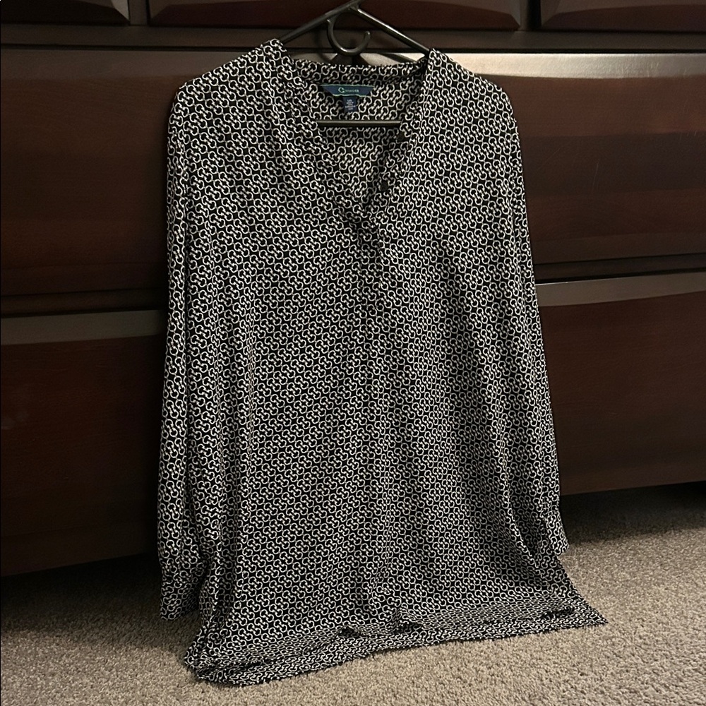 C. Wonder Black & White Patterned Long Sleeve Blouse – Size L